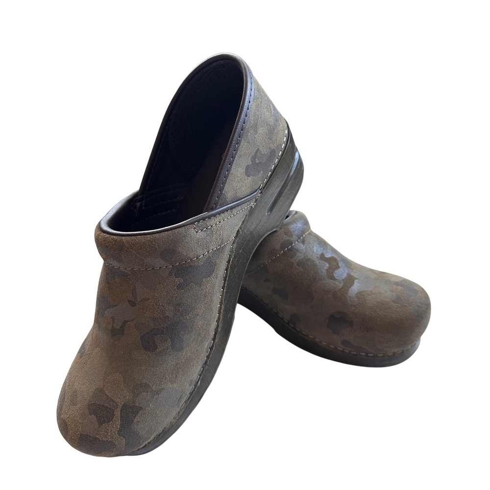Dansko Professional Clogs Women 40 Brown Camo Suede Leather Slip On Excellent
